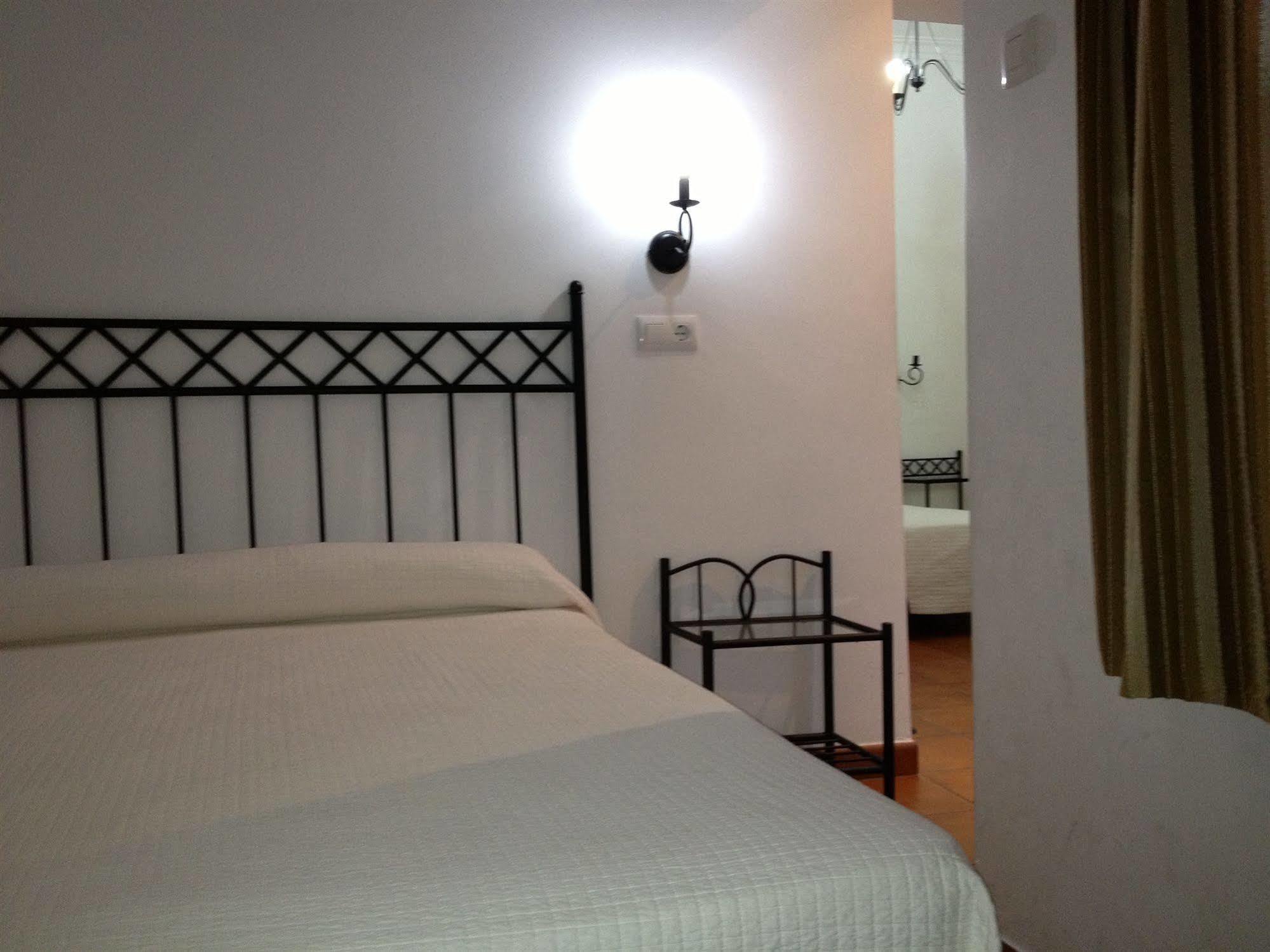 Hostal Atenas Seville Exterior photo